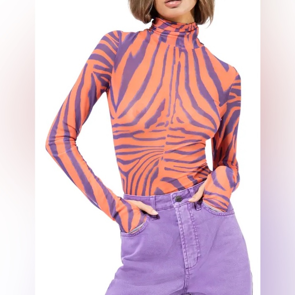 AFRM ZADIE POWER MESH TURTLENECK TOP IN ORANGE ZEBRA , size medium